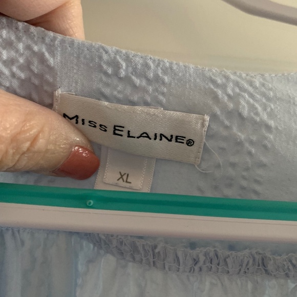 Miss Elaine Robe - Picture 3 of 7